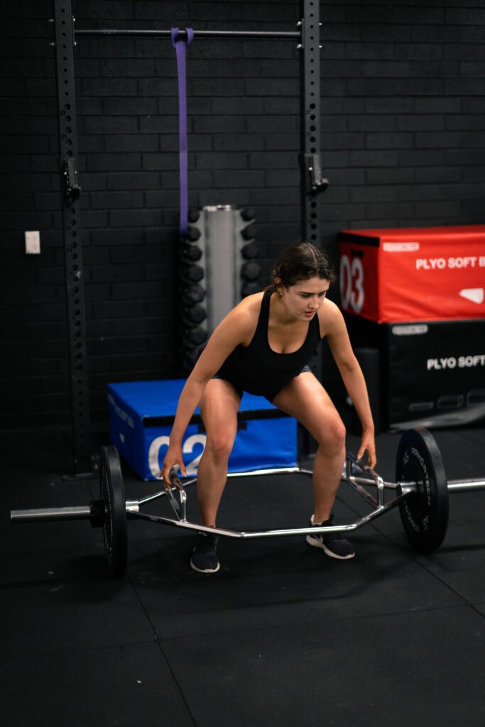 women trying to lift